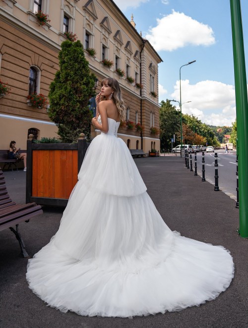 https://elisebride.ro/images/stories/virtuemart/product/10 Adelin       (3).jpg